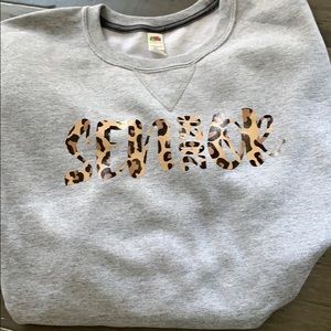 “Senior 2020” grey sweatshirt with cheetah